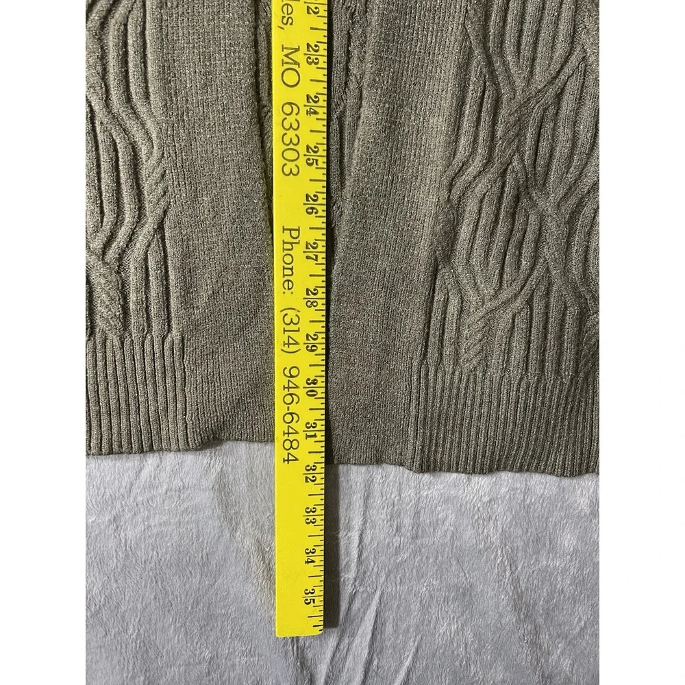 Cyrus  Olive Green‎ Long Sleeved Cardigan Sweater Size Med  St Patrick's Day